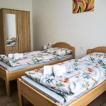 Izisz Apartman Matraterenye Exterior foto