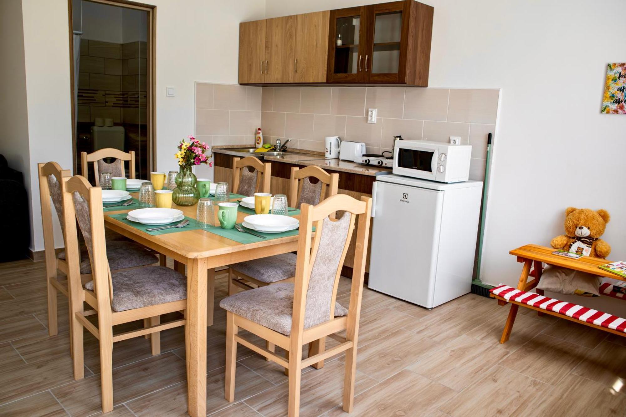 Izisz Apartman Matraterenye Exterior foto