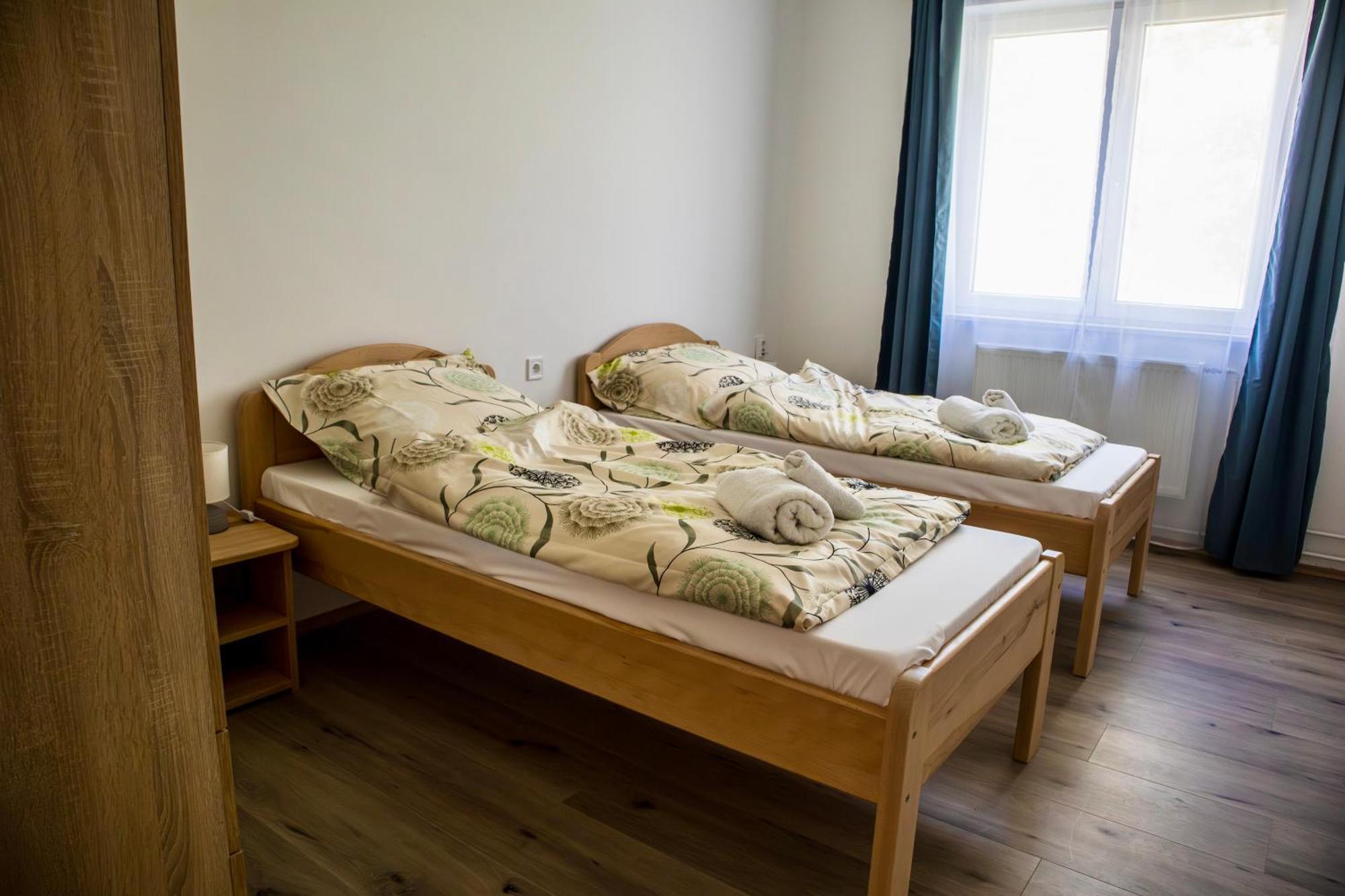 Izisz Apartman Matraterenye Exterior foto