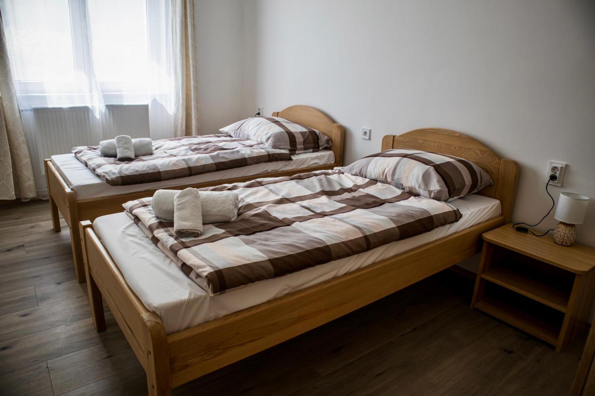 Izisz Apartman Matraterenye Exterior foto