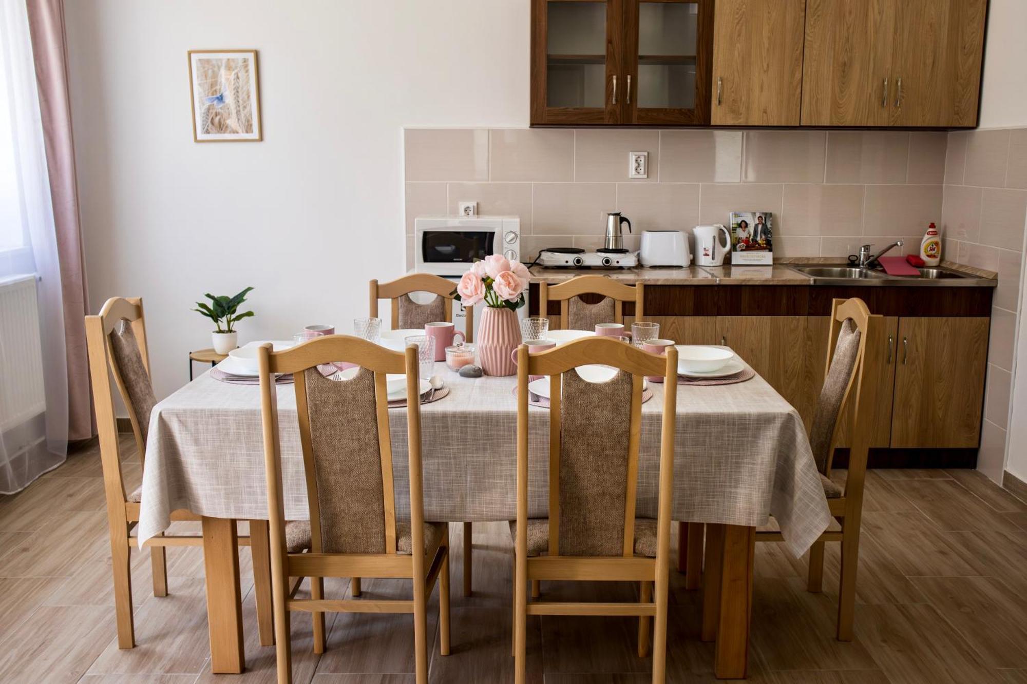 Izisz Apartman Matraterenye Exterior foto