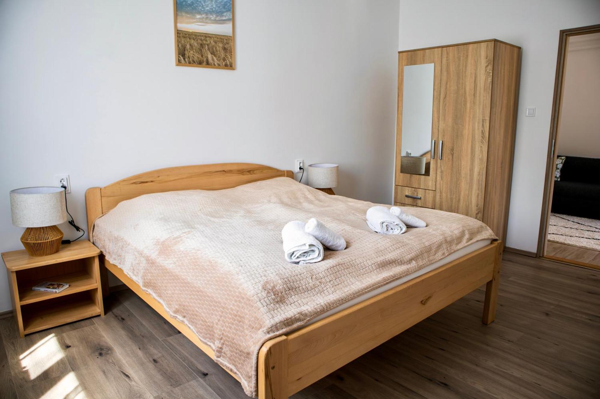 Izisz Apartman Matraterenye Exterior foto